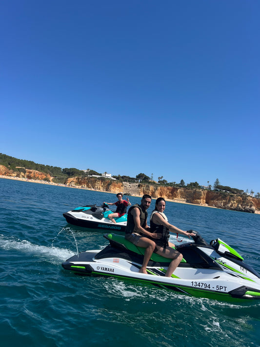 BALADES ACCOMPAGNÉES EN JET SKI (AVEC PERMIS)